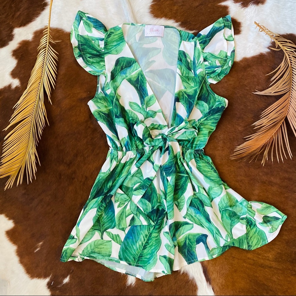 Blush Botique Tropic Tie Romper -L